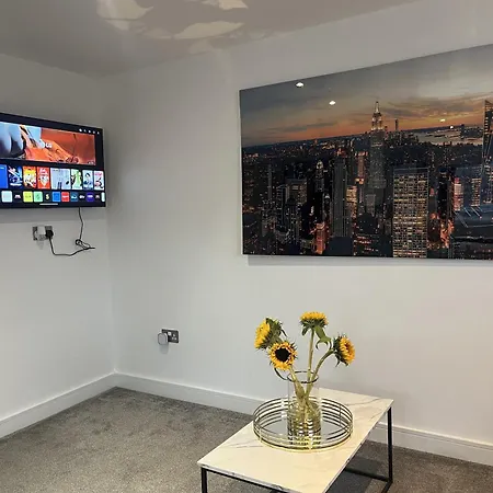 Ak Serviced Apartments Blue House Cardiff Exterior photo