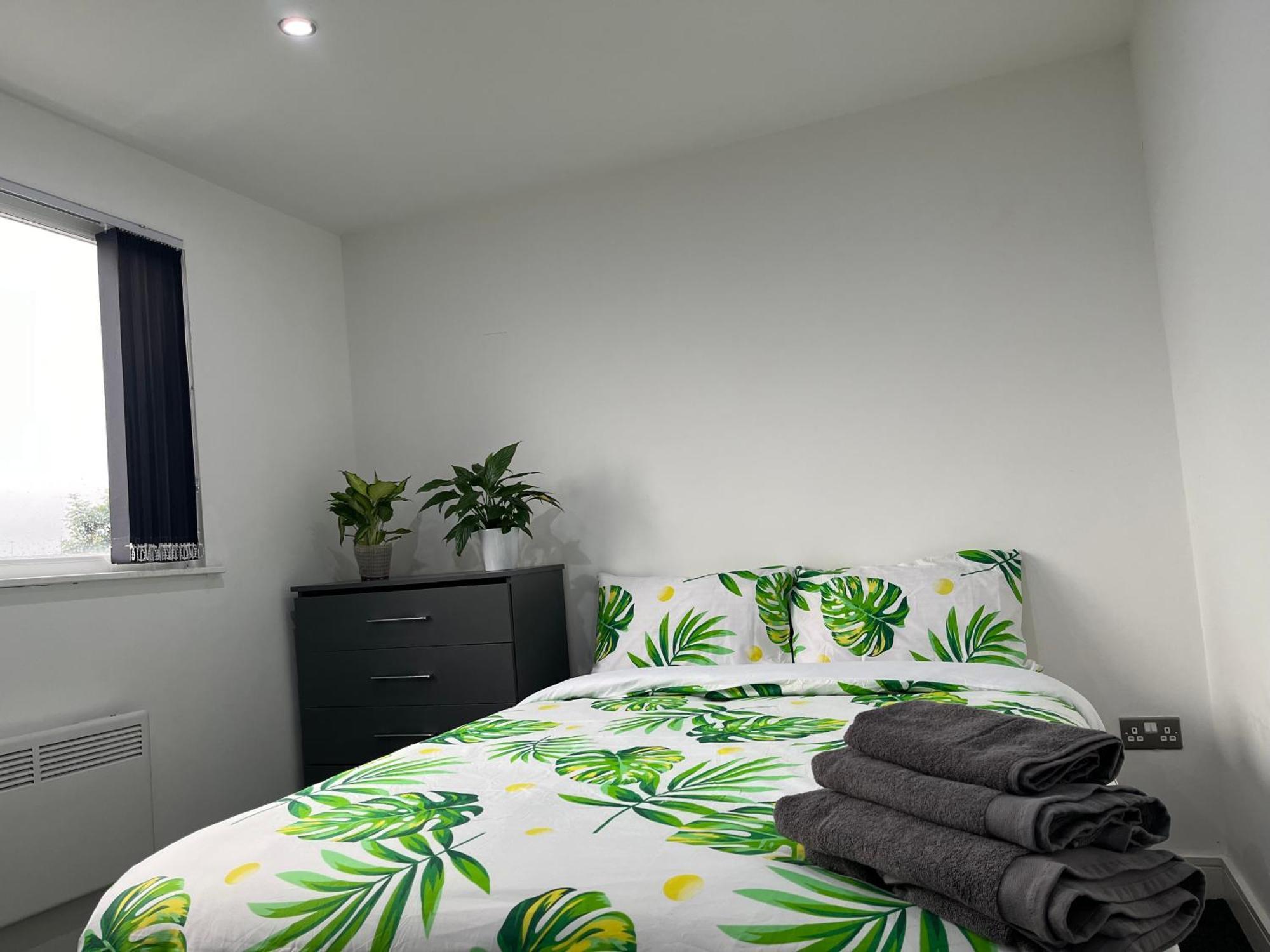 Ak Serviced Blue House Apartment Cardiff