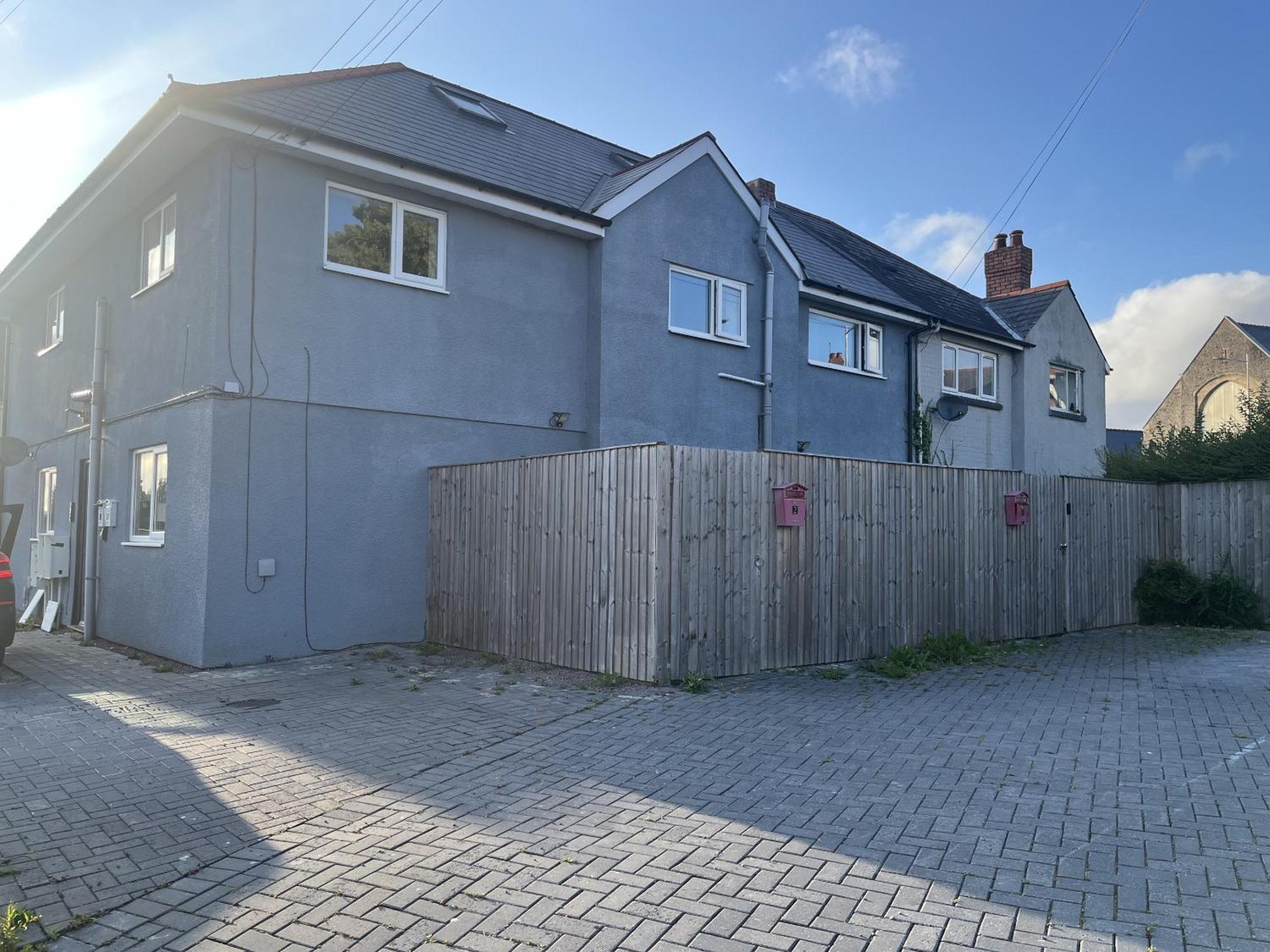 Ak Serviced Blue House Apartment